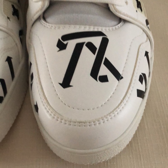Louis Vuitton LV Trainer Sneakers - Picture 6 of 15